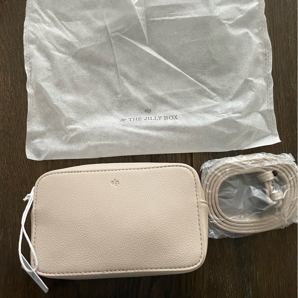 Ela for the jilly box belt bag
